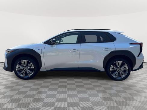 Used 2023 Subaru Solterra AWD image 5