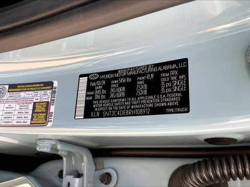 Used 2024 Hyundai Santa Cruz SEL w/ Activity Package image 33