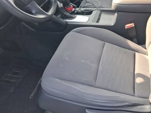 Used 2022 Nissan Frontier S RWD image 2