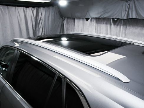 Used 2021 Volkswagen Atlas Cross Sport SEL R-Line image 75