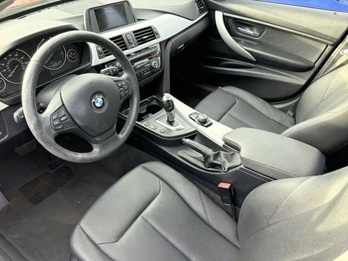 Used 2017 BMW 320i Sedan image 8