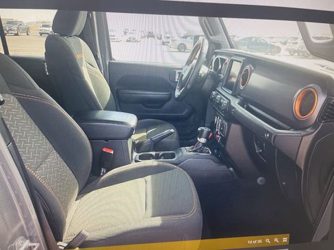 Used 2021 Jeep Gladiator Mojave image 8