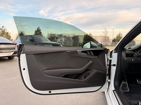 Used 2022 Audi S5 Premium image 17