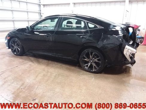Used 2020 Honda Civic Sport image 3