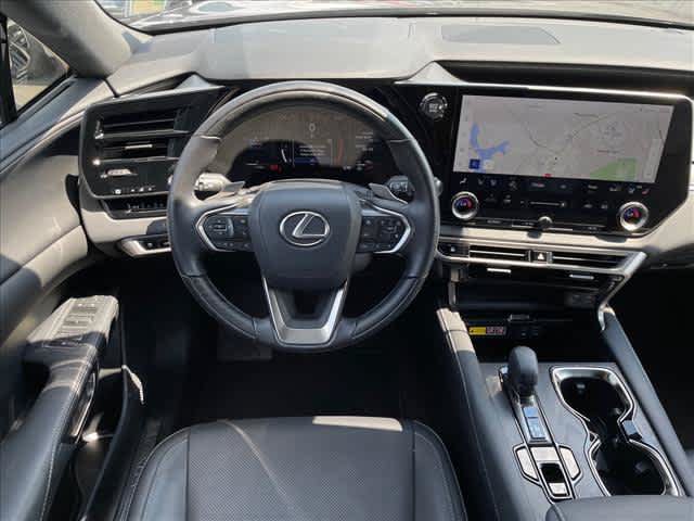 Used 2025 Lexus RX 350 Premium w/ Accessory Package (Z1) FWD image 13