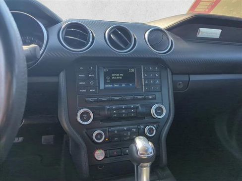 Used 2018 Ford Mustang Coupe image 14