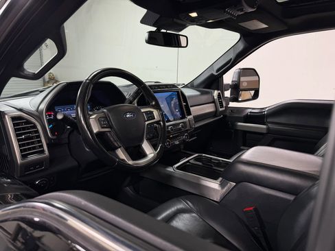 Used 2022 Ford F250 Platinum w/ Tremor Off-Road Package image 14