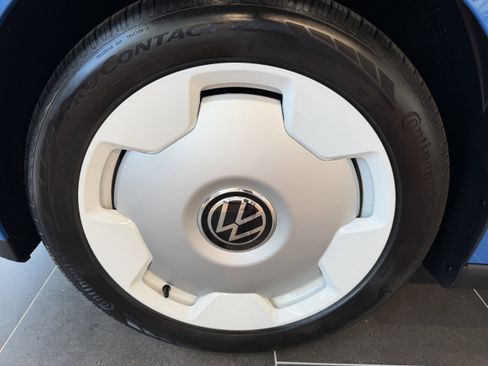 New 2025 Volkswagen ID. Buzz 1st Edition image 30