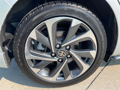 Used 2017 Toyota Corolla iM w/ All-Weather Mat Package FWD image 85