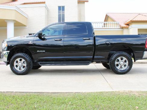 Used 2019 RAM 2500 Big Horn AWD/4WD image 11