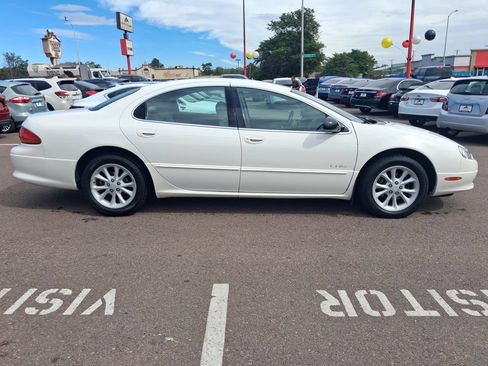 Used 2000 Chrysler LHS FWD image 8