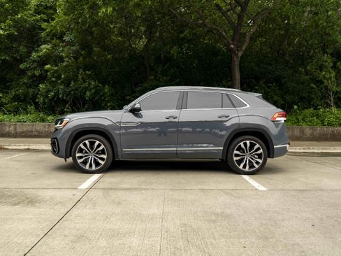 Used 2023 Volkswagen Atlas Cross Sport SEL Premium R-Line AWD/4WD image 5