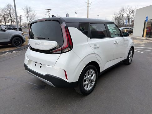 Certified 2023 Kia Soul S image 6