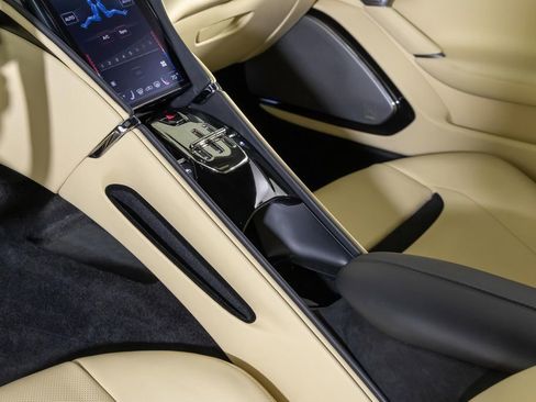 Used 2021 Ferrari Roma image 30