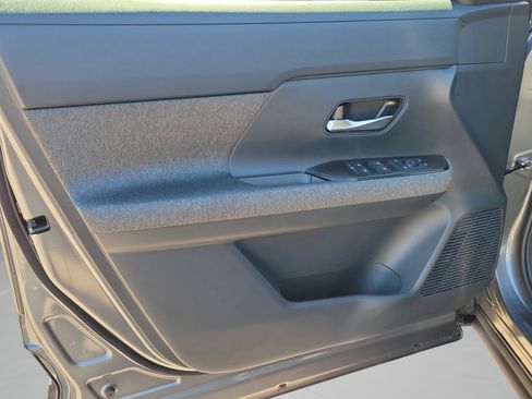 New 2026 Nissan Kicks SV image 16