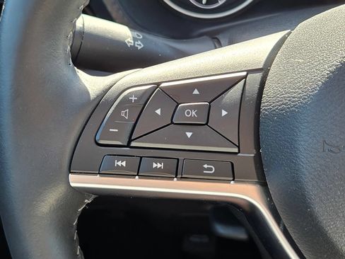 Used 2025 Nissan Sentra SV w/ All-Weather Package FWD image 32