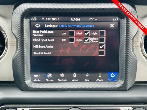 Used 2021 Jeep Wrangler Unlimited Sahara AWD/4WD image 7