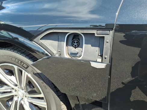 Certified 2024 Cadillac Lyriq Sport w/ LPO, Floor Liner Package AWD/4WD image 12