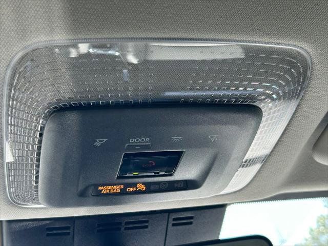 Certified 2026 Toyota Prius XLE FWD image 18