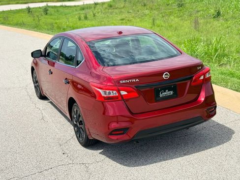 Used 2019 Nissan Sentra SV FWD image 13
