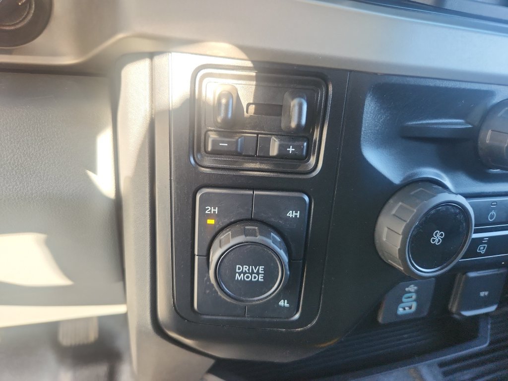 Used 2024 Ford F550 4x4 Regular Cab Super Duty image 7