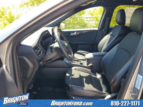 Certified 2024 Ford Escape ST-Line w/ Tech Pack #1 AWD/4WD image 10