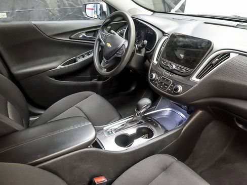 Used 2024 Chevrolet Malibu LT image 28