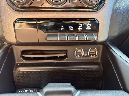 Used 2021 RAM 1500 Big Horn AWD/4WD image 15