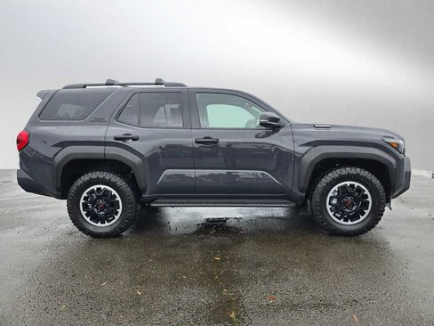 Certified 2025 Toyota 4Runner TRD Off-Road Premium image 2
