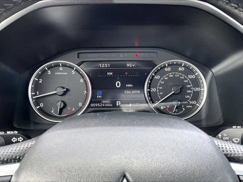 Used 2023 Mitsubishi Outlander SE AWD/4WD image 20