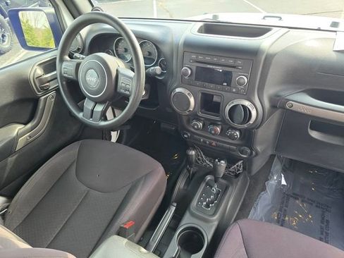 Used 2013 Jeep Wrangler Sport image 31