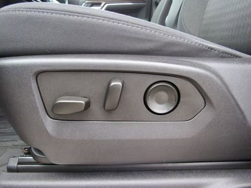 Used 2024 Chevrolet Silverado 1500 LT image 17