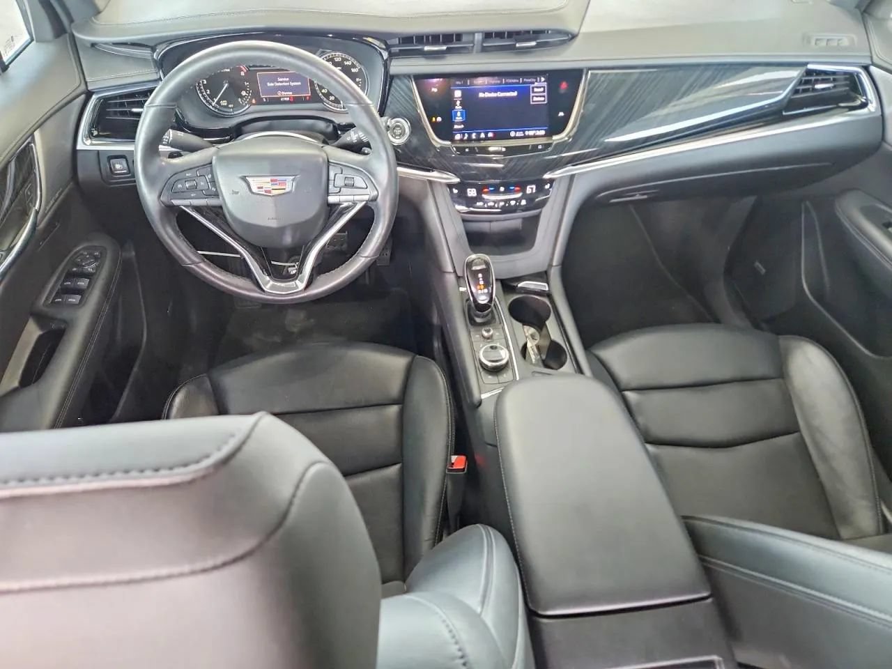 Used 2020 Cadillac XT6 Premium Luxury FWD image 8
