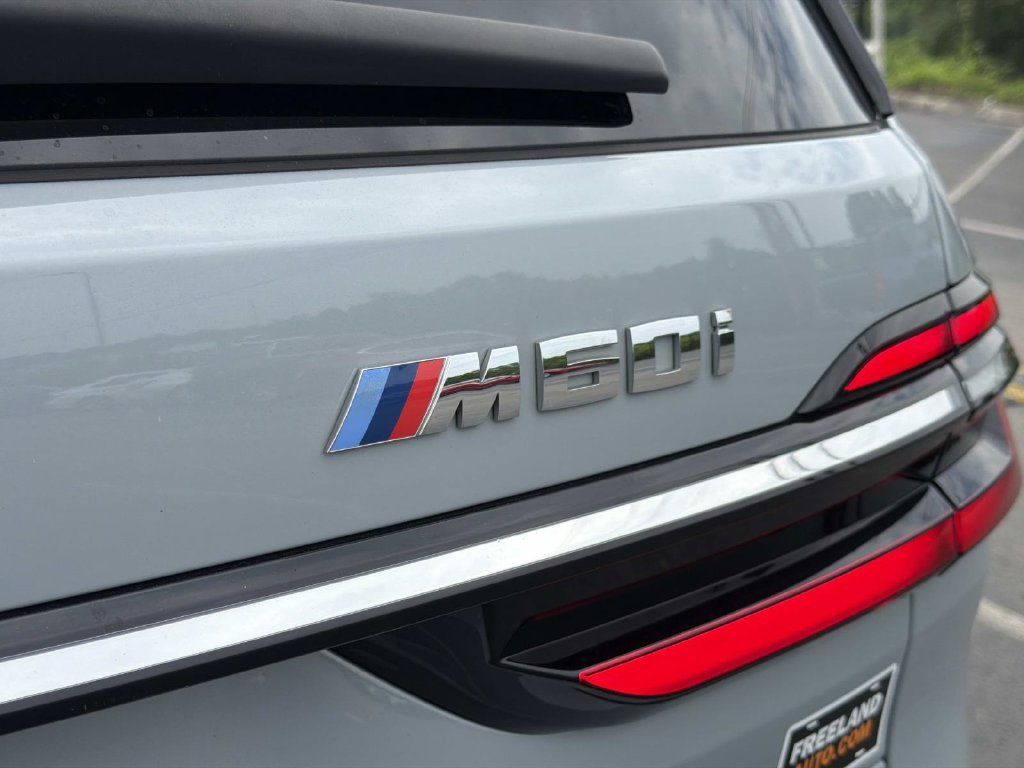 Used 2023 BMW X7 M60i w/ Executive Package AWD/4WD image 12