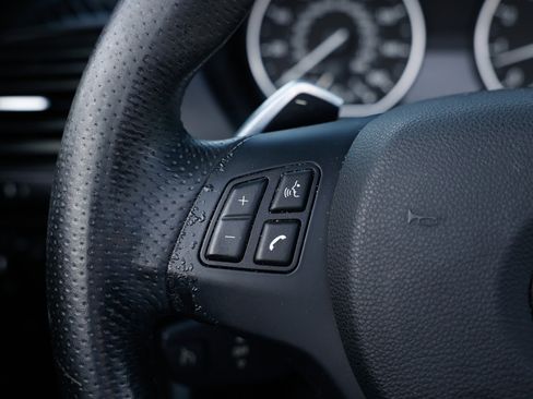 Used 2011 BMW 135i Convertible w/ Premium Pkg image 26