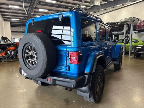 Used 2022 Jeep Wrangler Unlimited Rubicon w/ Trailer Tow Package image 9