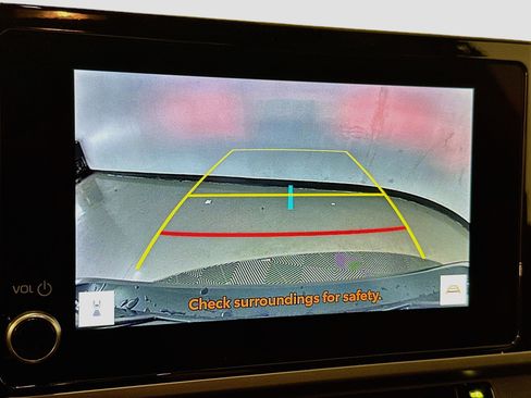 Used 2025 Toyota Camry SE FWD image 23