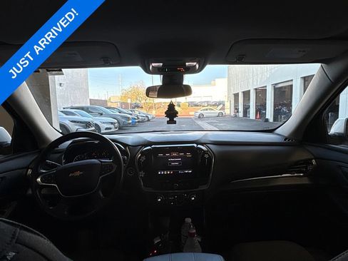 Used 2021 Chevrolet Traverse LT AWD/4WD image 5