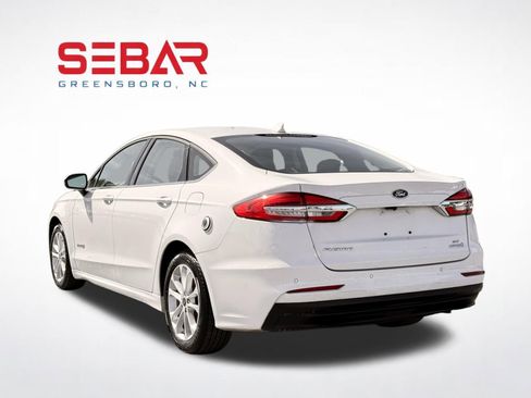 Used 2019 Ford Fusion SE FWD image 11