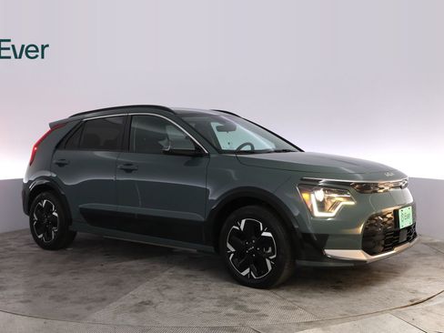 Used 2023 Kia Niro Wind FWD image 14