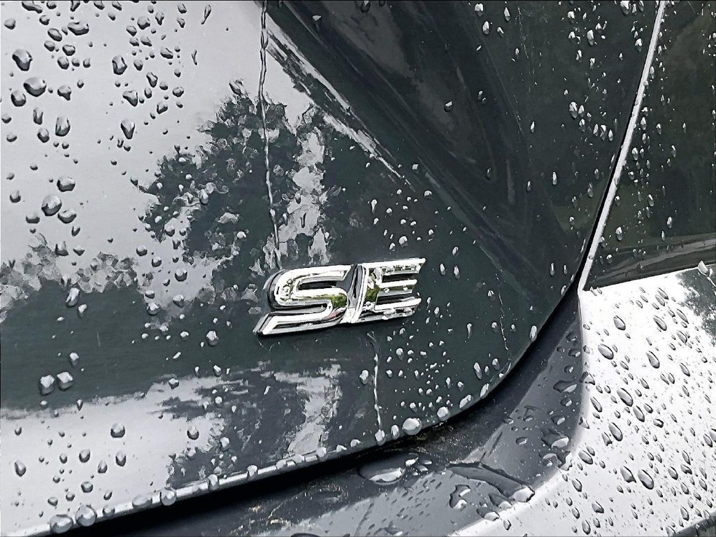 Used 2025 Toyota Camry SE FWD image 29