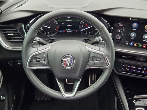 Used 2022 Buick Envision Essence w/ Technology Package I image 20