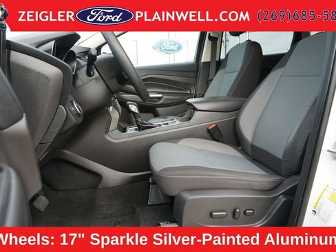 Used 2018 Ford Escape SE w/ SE Sync 3 Package AWD/4WD image 16