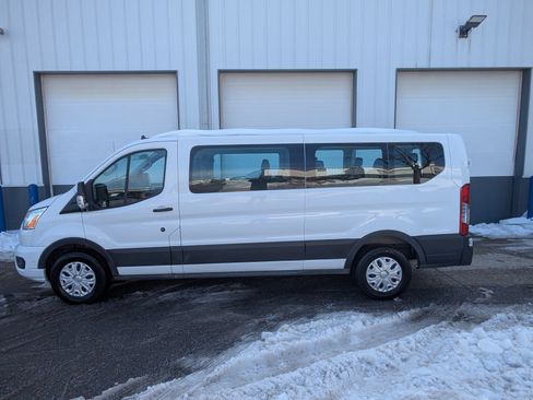 Used 2022 Ford Transit 350 XLT RWD image 2