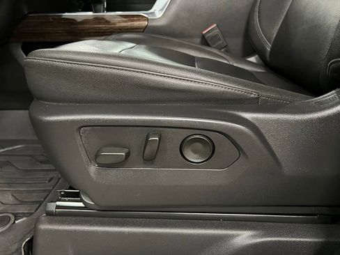 Used 2025 GMC Sierra 1500 Elevation w/ Elevation Premium Package image 27