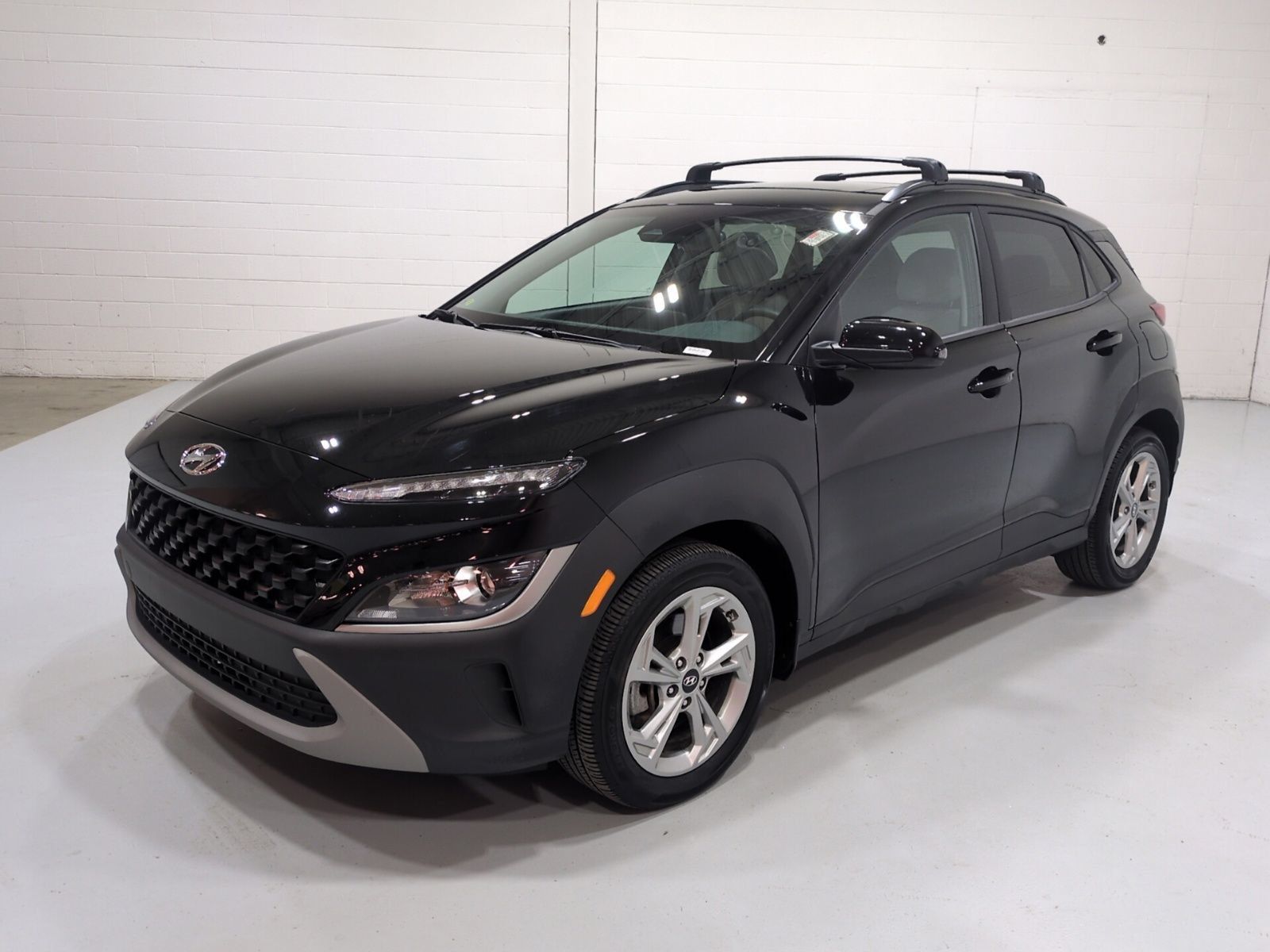 Certified 2023 Hyundai Kona SEL w/ Convenience Package AWD/4WD image 7