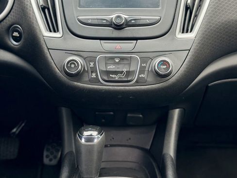 Used 2017 Chevrolet Malibu LS FWD image 11