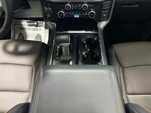 Used 2025 Ford F150 Lariat w/ Equipment Group 501A Mid image 36