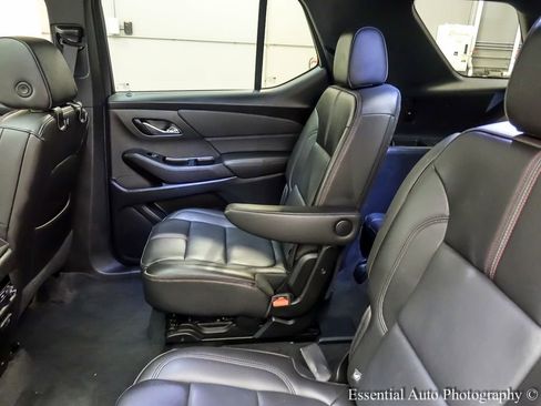 Used 2023 Chevrolet Traverse RS AWD/4WD image 14