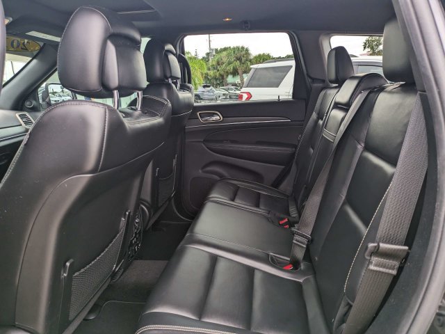Used 2017 Jeep Grand Cherokee Limited AWD/4WD image 14